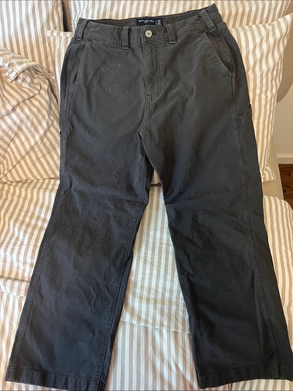 Abercrombie and Fitch Black Cargo Pants (Baggy fit)